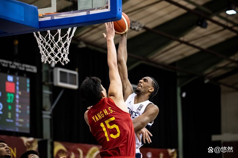 关于青岛持续对杨瀚森进行特训！NBA级教练个性化指导投篮，积极态度助力融入的信息