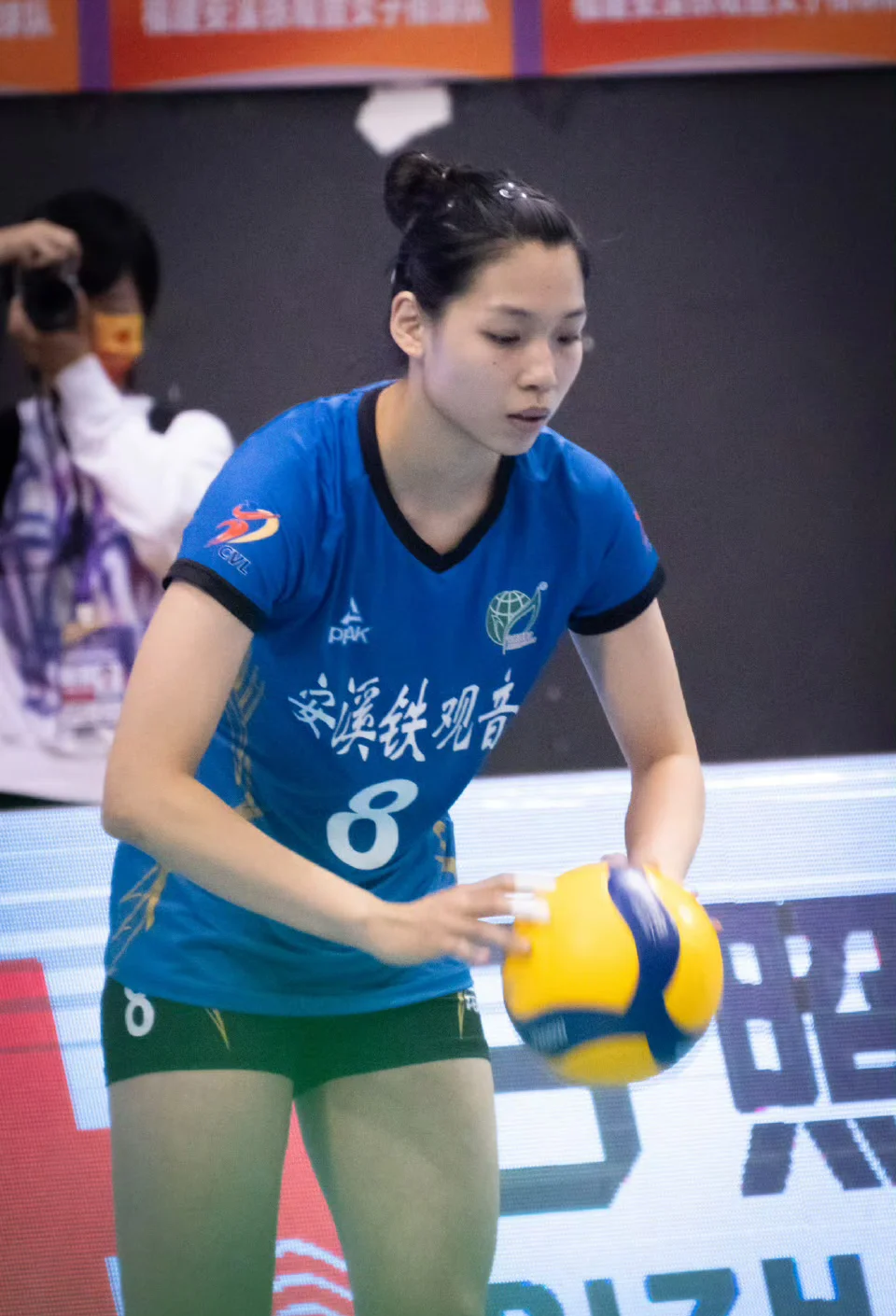 世联赛-女排3-2德国决胜局18-16庄宇珊狂轰28分的简单介绍