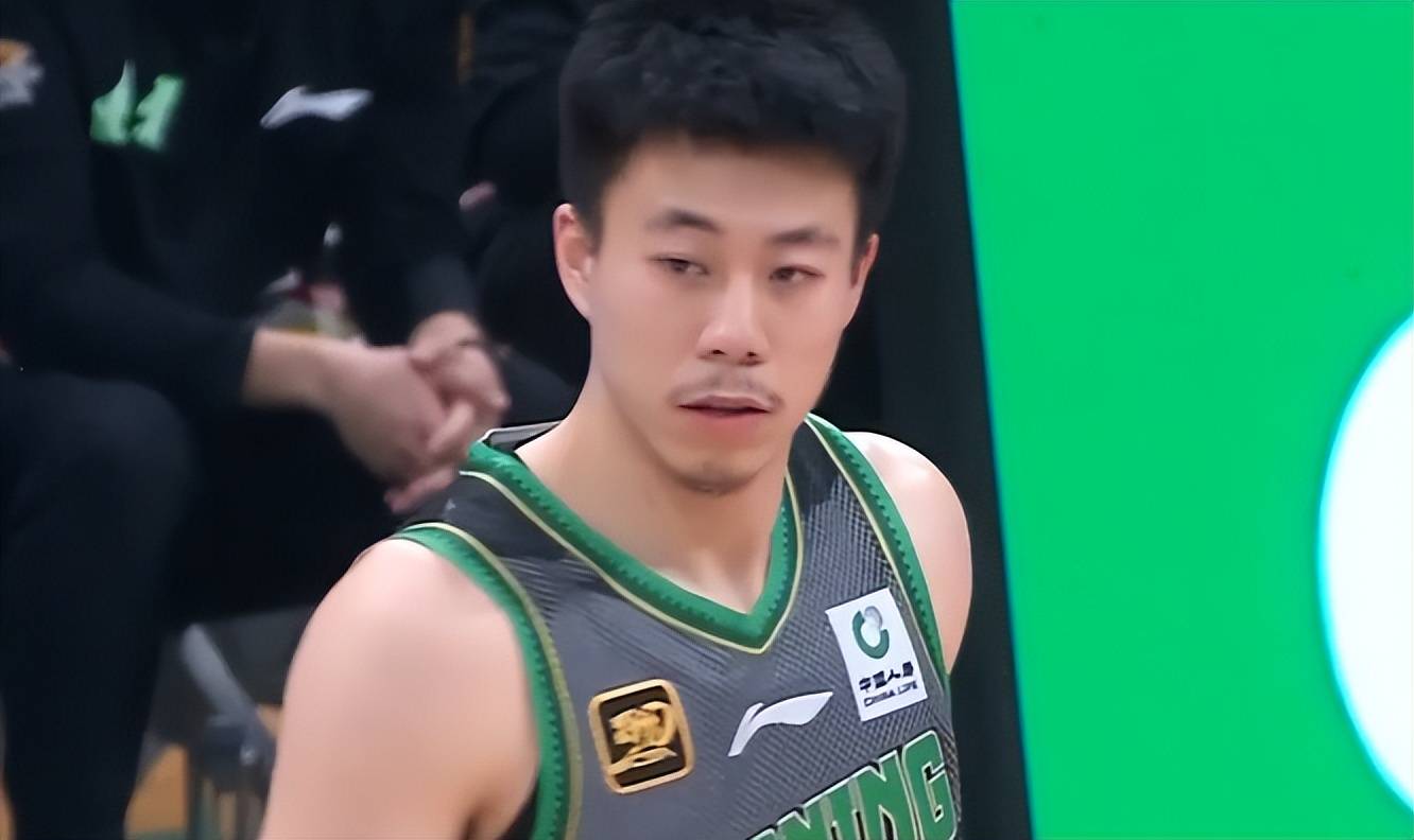 突发！张镇麟退出国家队中国男篮近10年首次没有辽篮队(中国男篮未来之星张镇麟资料)