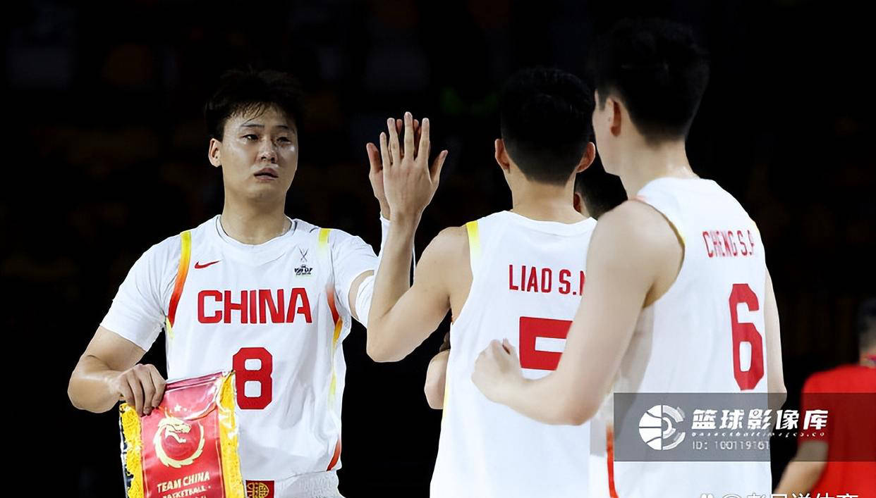 开云体育-中国男篮官方：球队已启程前往西班牙开启欧洲拉练(中国男篮赢西班牙是什么时候)