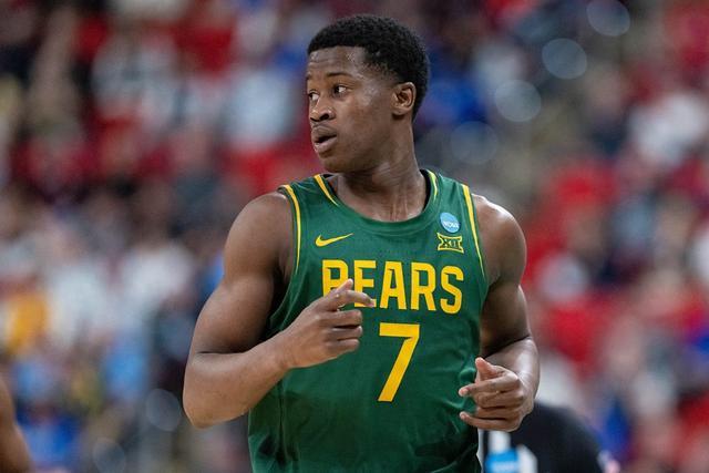 开云体育-ESPN：贝利已取消与76人的试训，目前还未造访任何球队的简单介绍