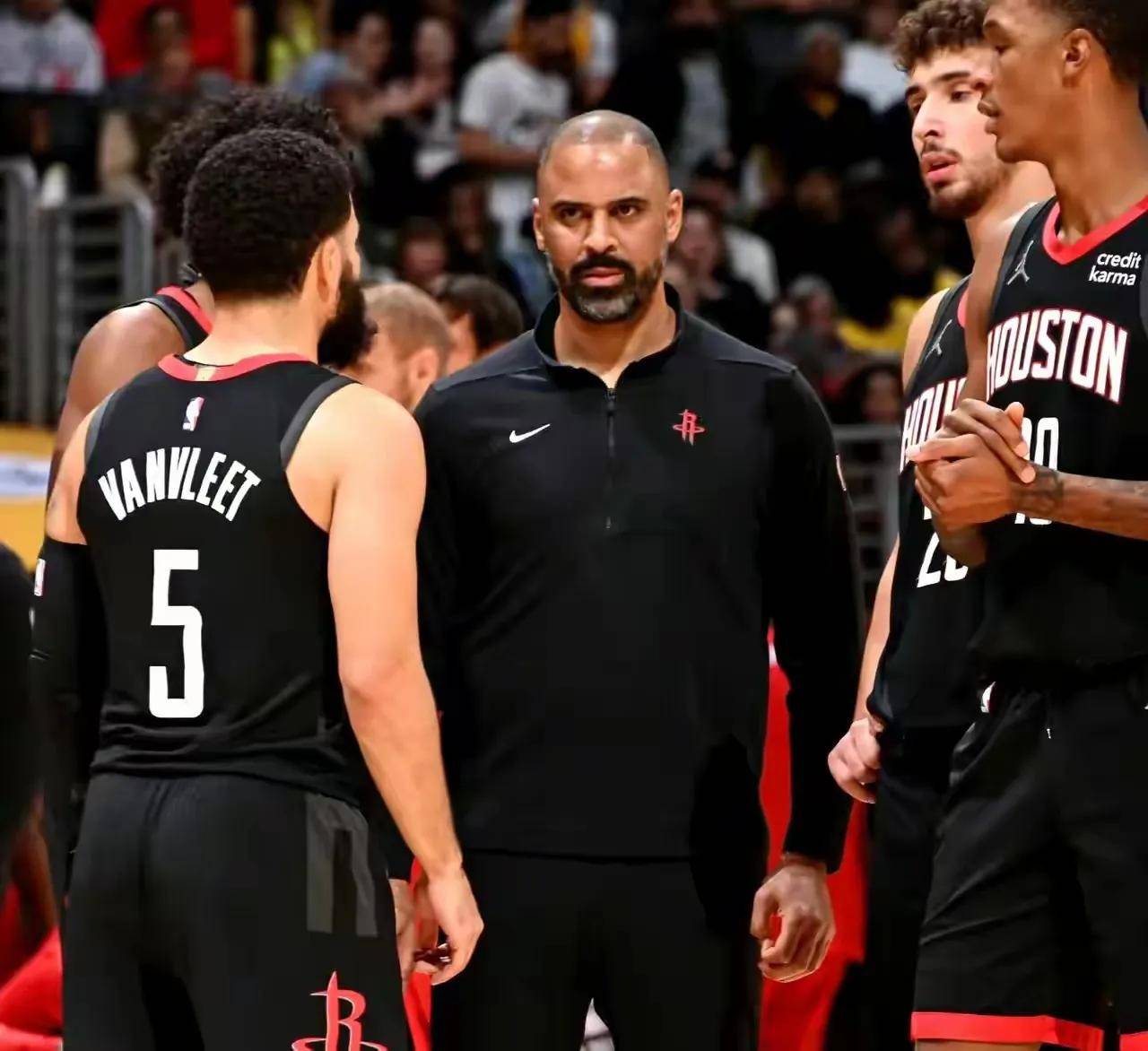 开云体育-NBA-比尔和太阳达成买断澄清期后加盟快船(nba快船太阳数据)